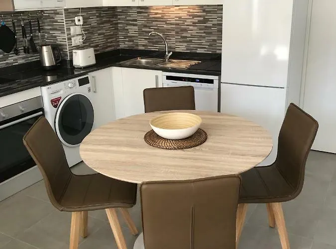 Boutique Luxury Seaview Apartment *